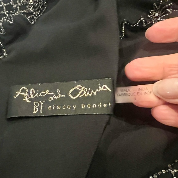 Absolutely stunning EUC SZ 4 Alice +Olivia Beaded Nessa Black Tie Gown - Picture 8 of 8